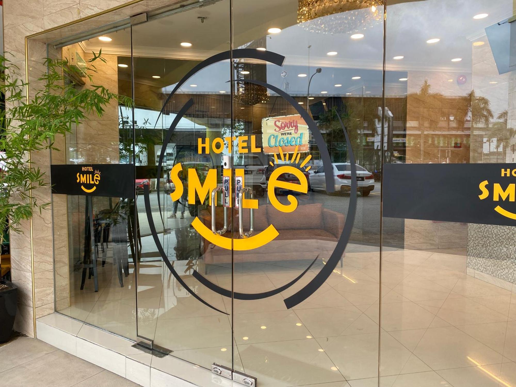 Smile Hotel Serdang South City Luaran gambar
